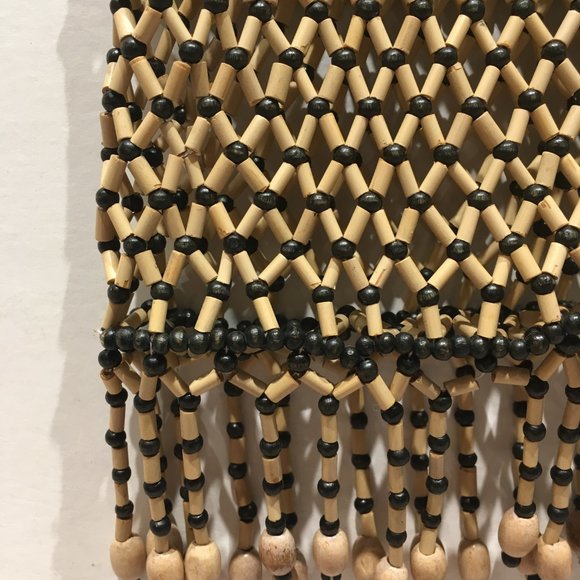 WOOD BEADED CROSS BODY PURSE - Picture 5 of 7